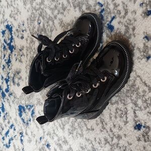 Patent leather lace up / zip up combat boot for little girls, sparkly laces 8